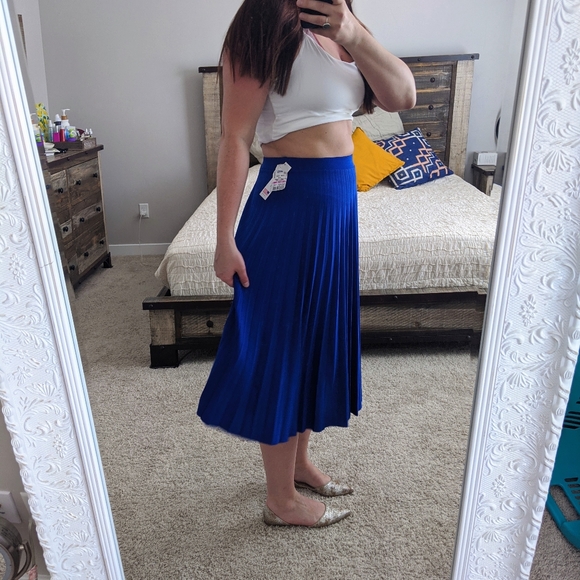 🔴FINAL SALE🔴🌿PLEATED SKIRT🌿 - Picture 10 of 12